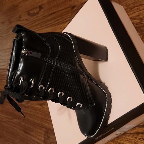 Shoes - Picture 2 of 5